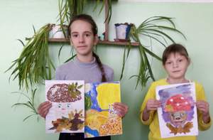 Конкурс рисунков "Царство осени", учащиеся 5 класса Макеенкова Лиза и Шитикова Рита